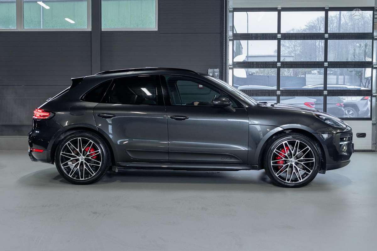 Porsche Macan - 8