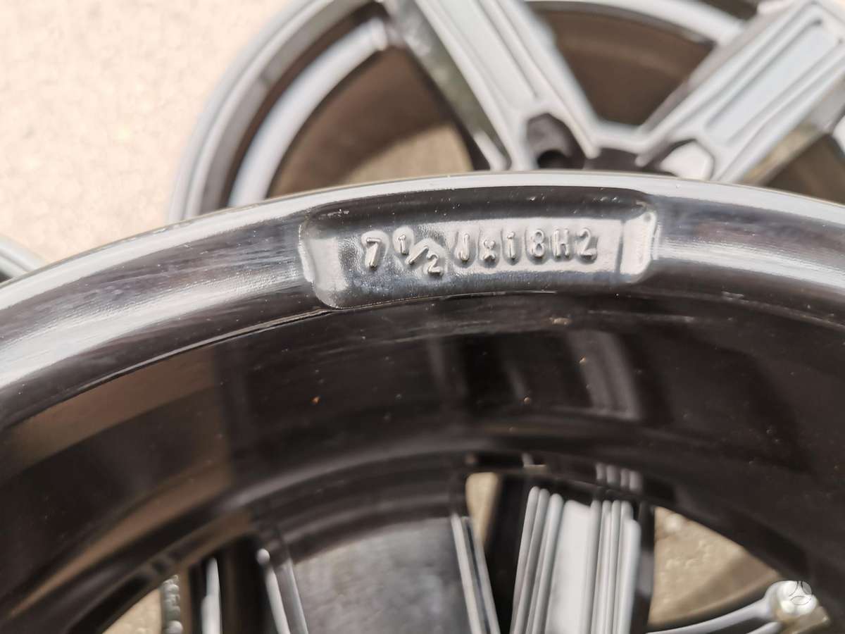 Audi A4 / A5 / Q5 2025m., легкосплавные , R18