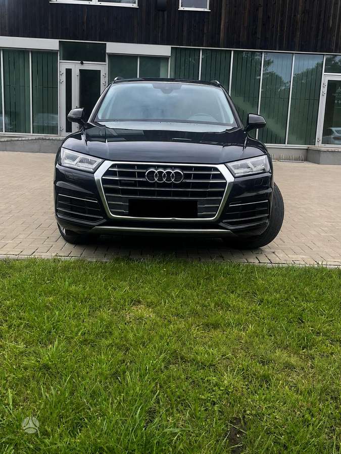 Audi Q5, 2.0 l., Минивэн