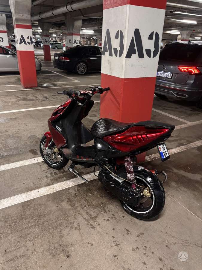 Yamaha Aerox 50cc, мотороллеры / мопеды