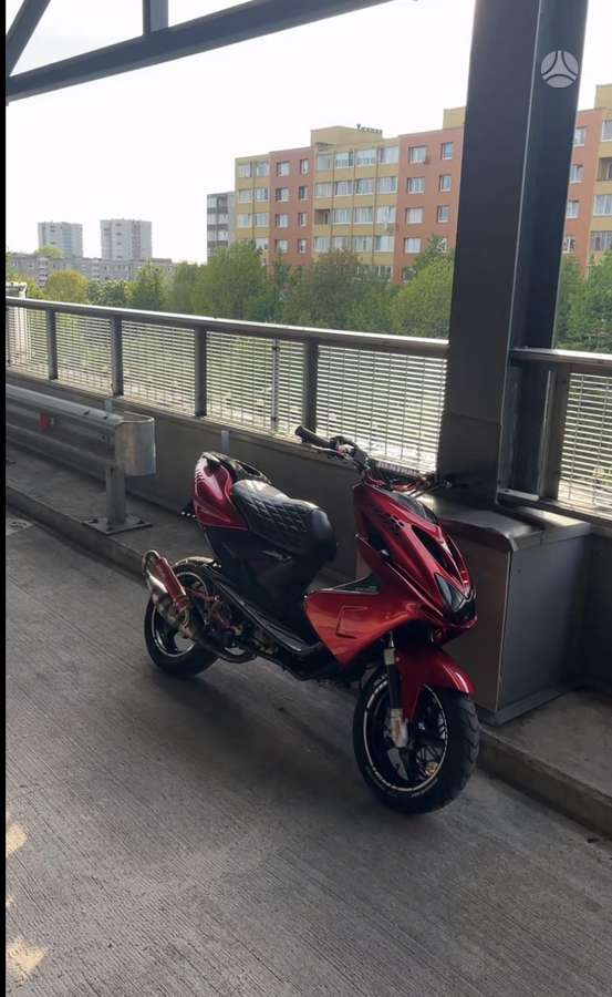 Yamaha Aerox 50cc, мотороллеры / мопеды