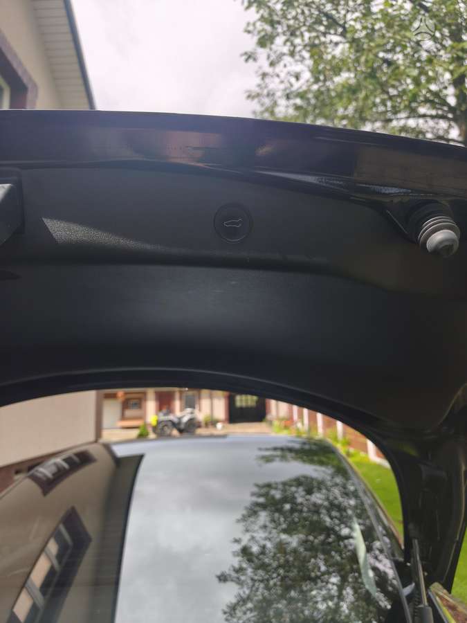 Tesla Model 3 - 12