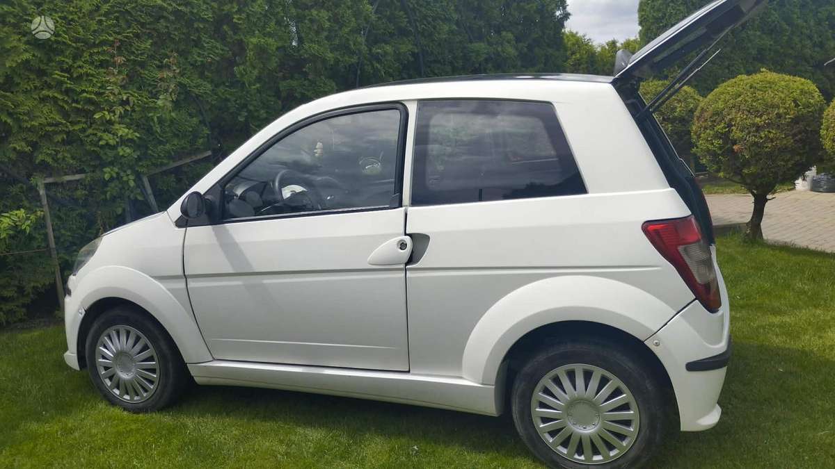 Ligier ixo, 0.5 l., hatchback