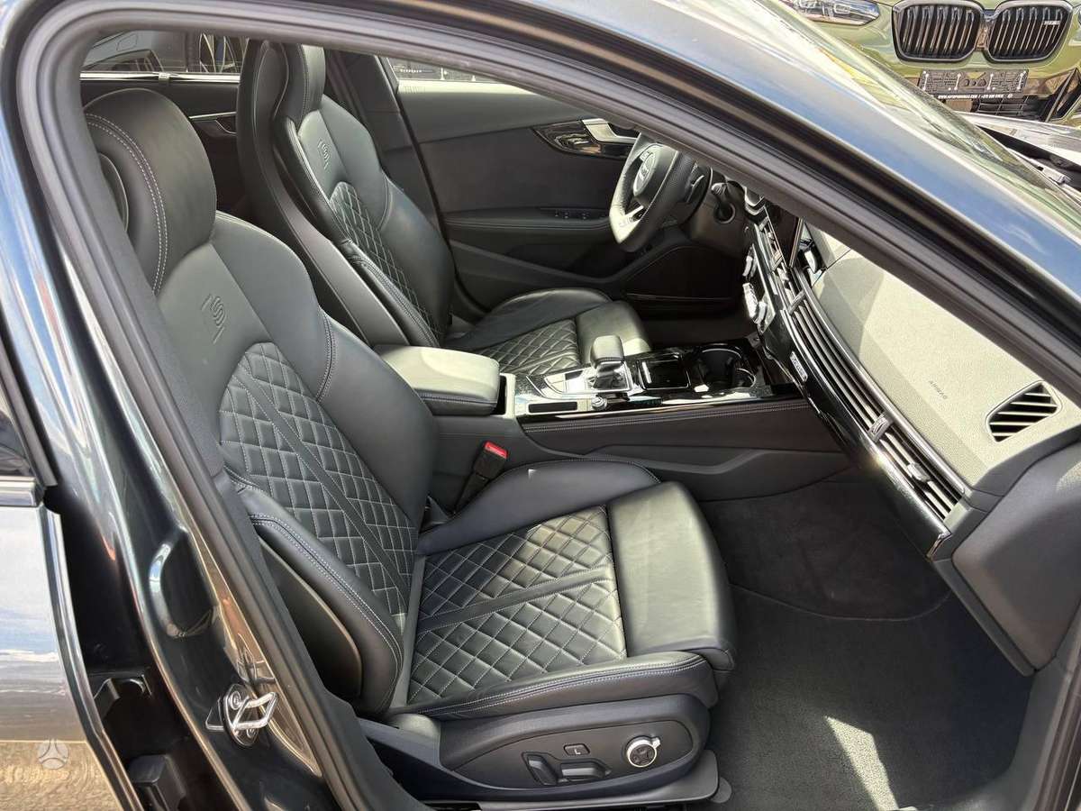Audi A4, 2.0 l., Универсал