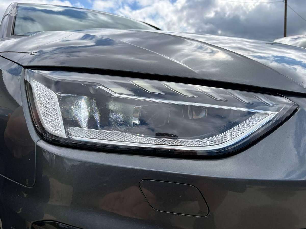 Audi A4, 2.0 l., Универсал