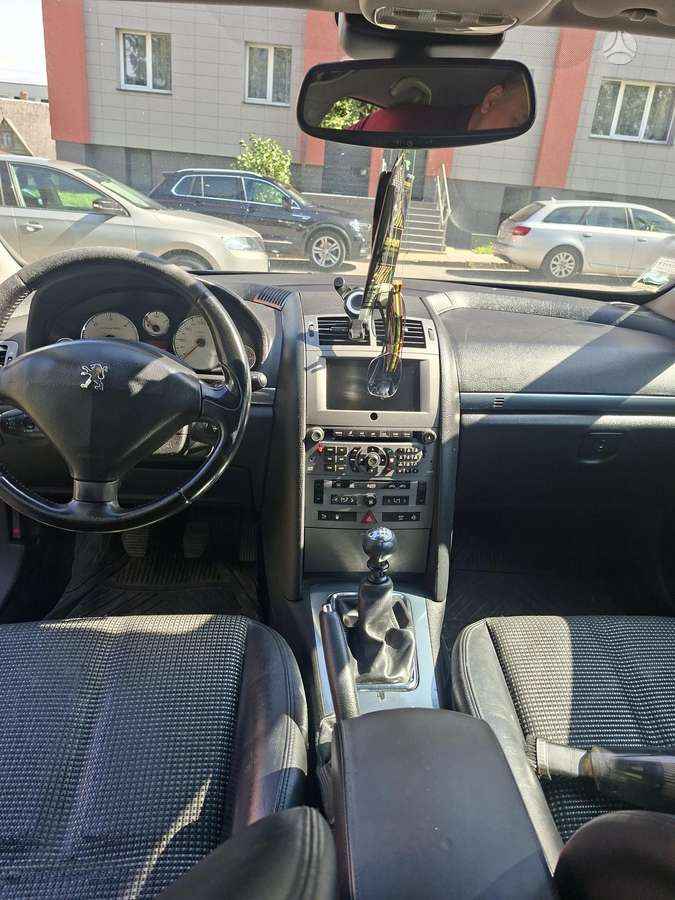Peugeot 407 - 4
