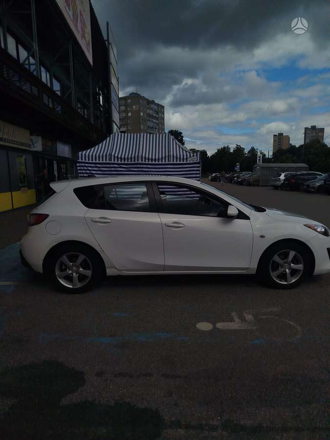 Mazda 3, 1.6 l., Хэтчбек
