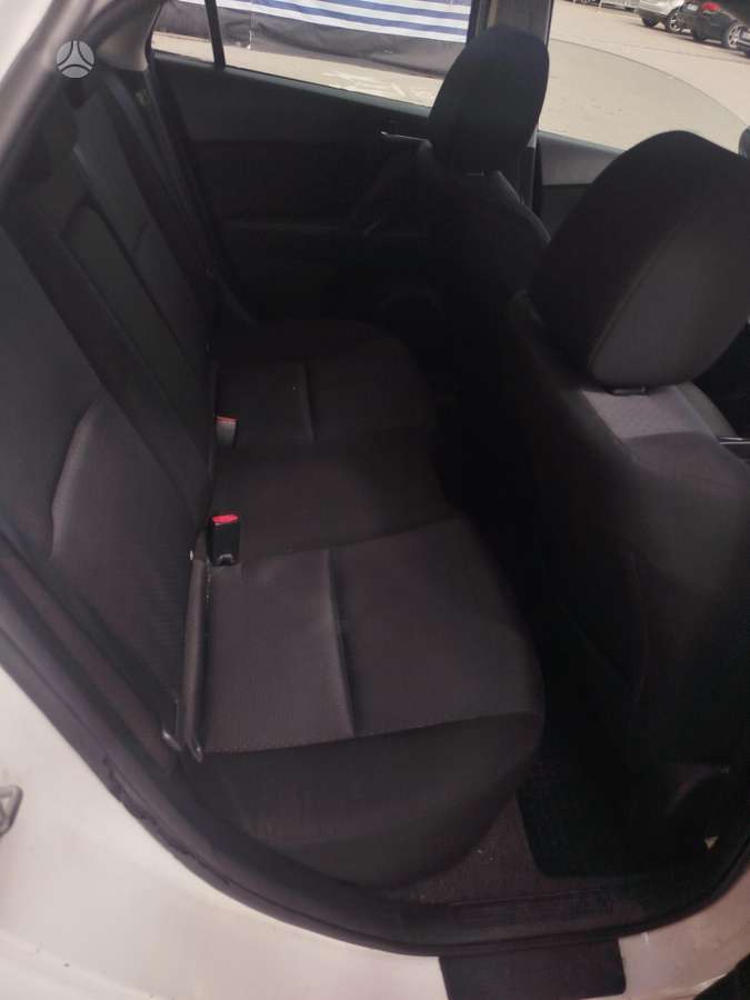 Mazda 3, 1.6 l., Хэтчбек