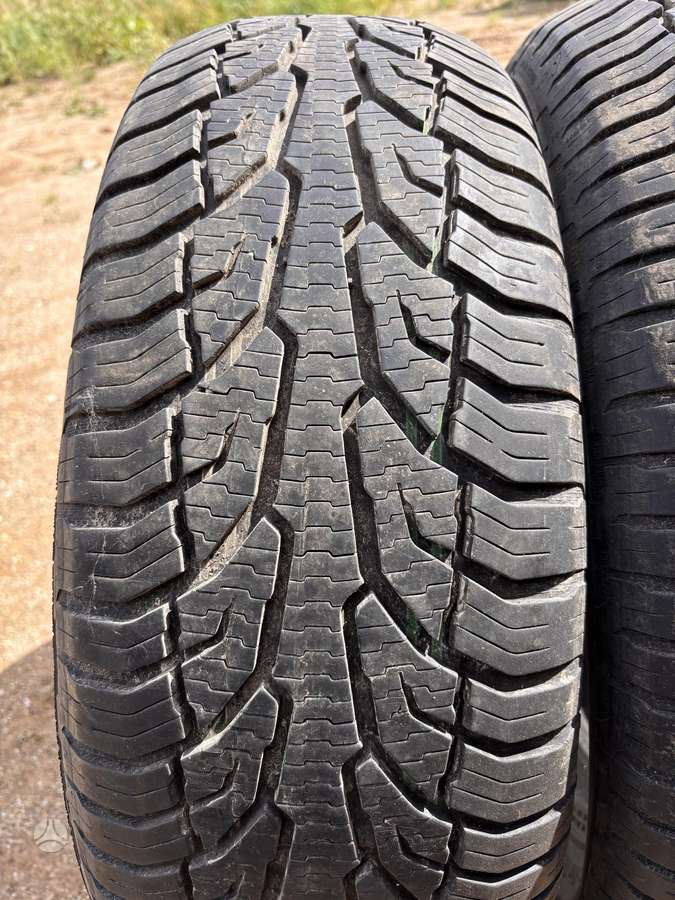 Uniroyal AllSeasonExpert 2, всесезонные 235/60 R18