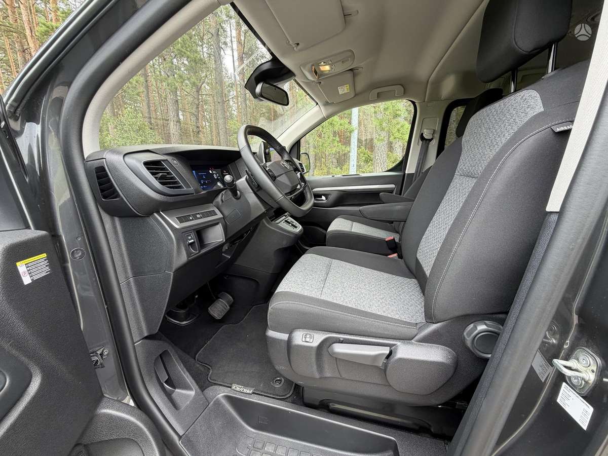Toyota Proace, passenger minibus