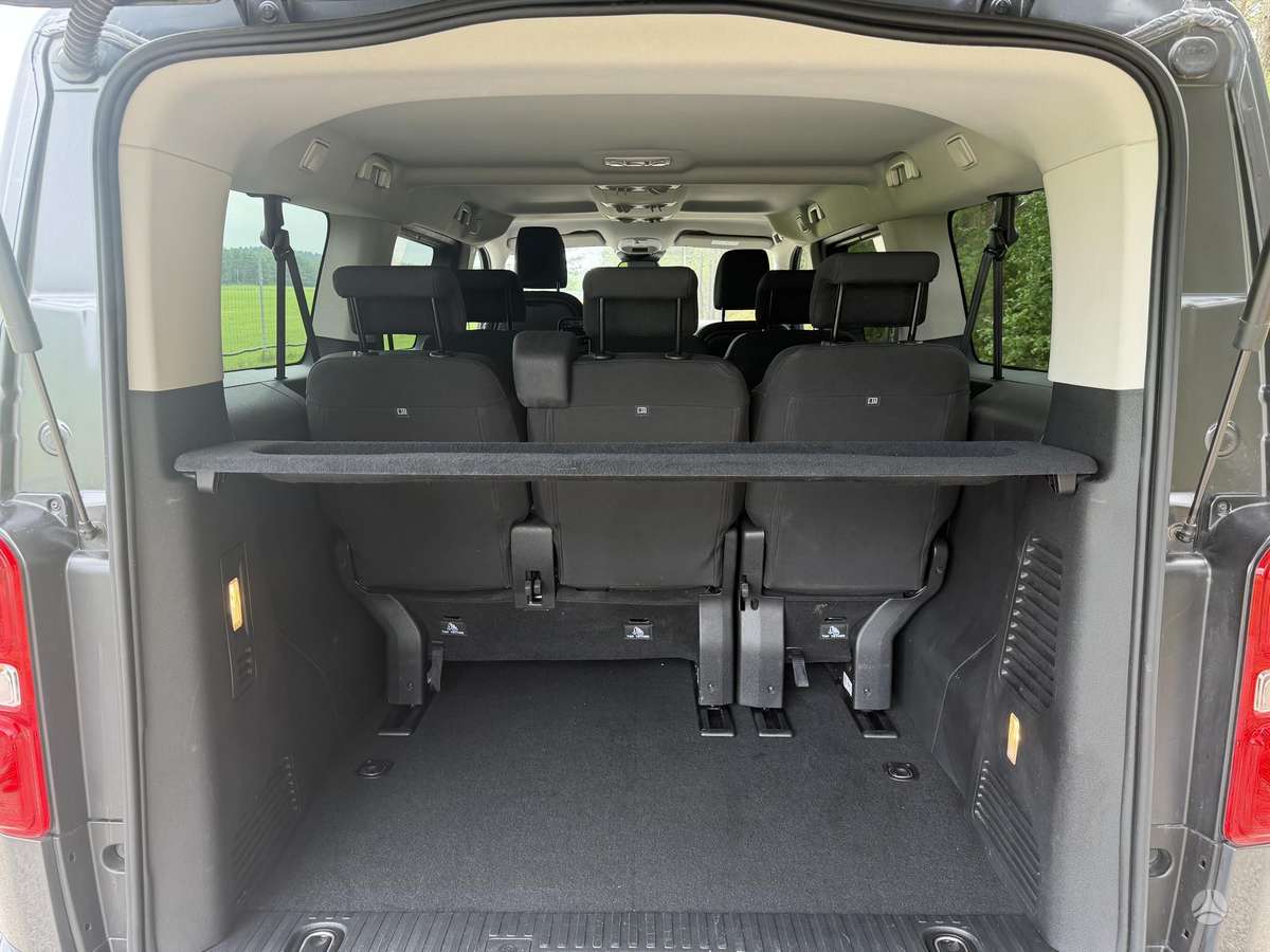 Toyota Proace, passenger minibus