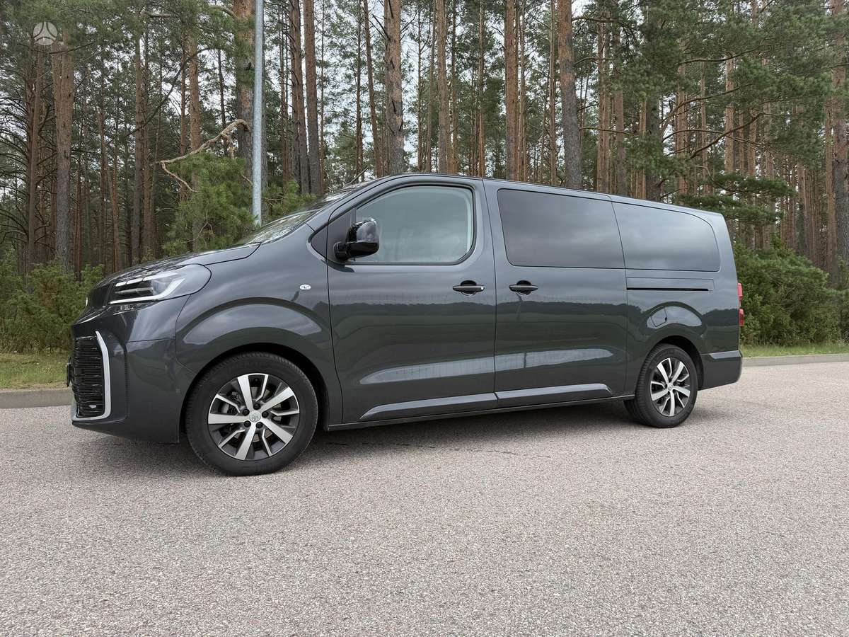 Toyota Proace, passenger minibus