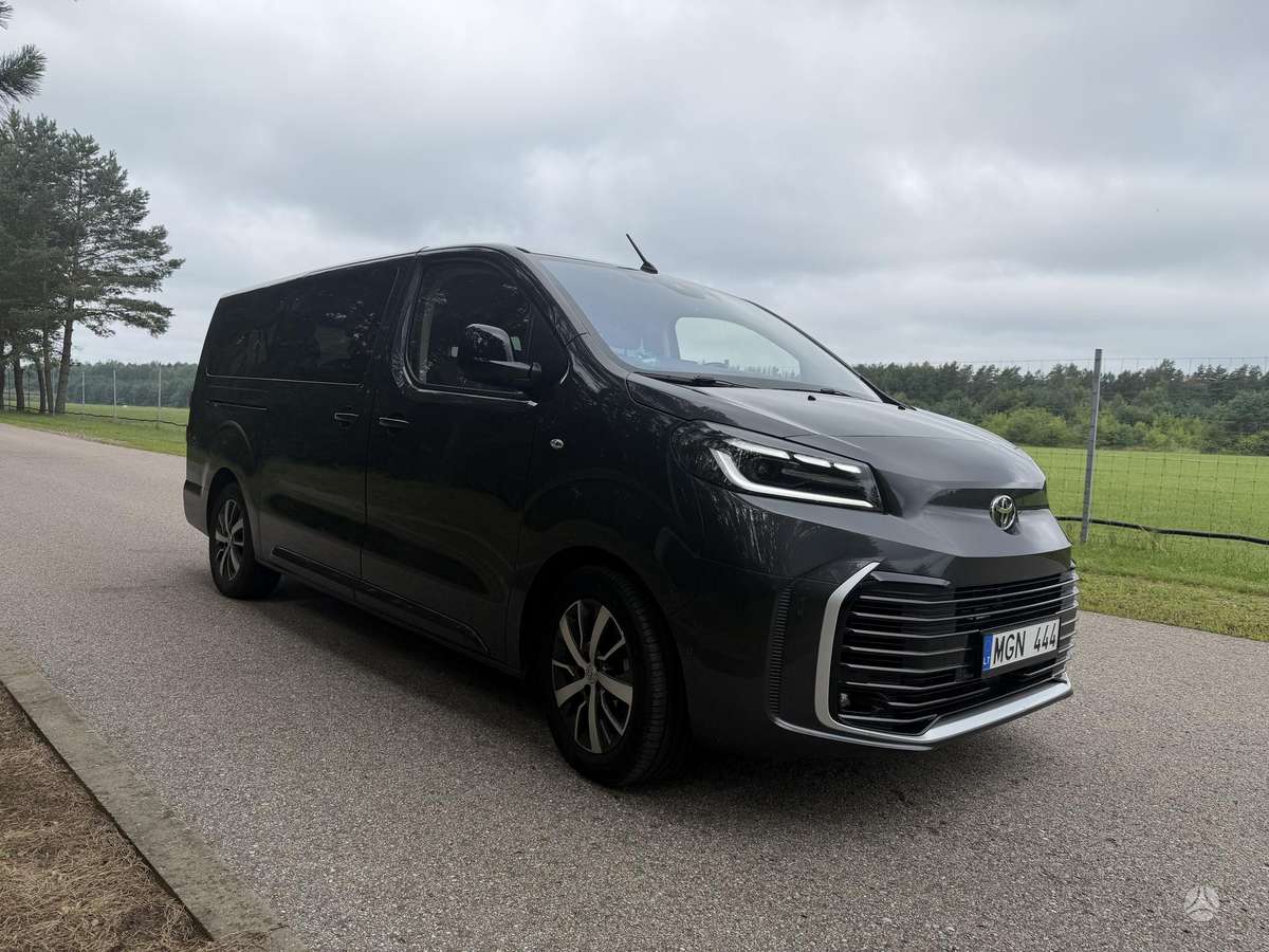 Toyota Proace, passenger minibus