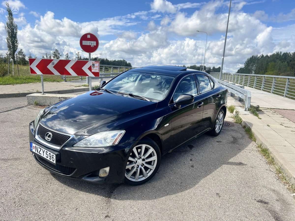 Lexus IS 220, 2.2 l., Седан