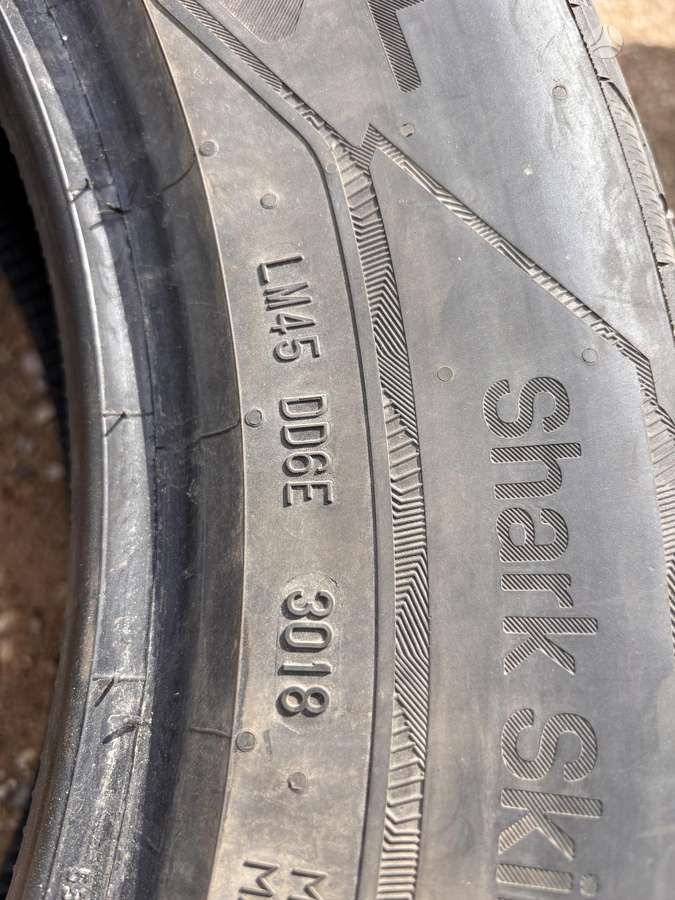 Uniroyal AllSeasonExpert 2, всесезонные 235/60 R18
