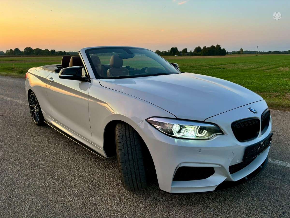 BMW 228, 2.0 l., convertible