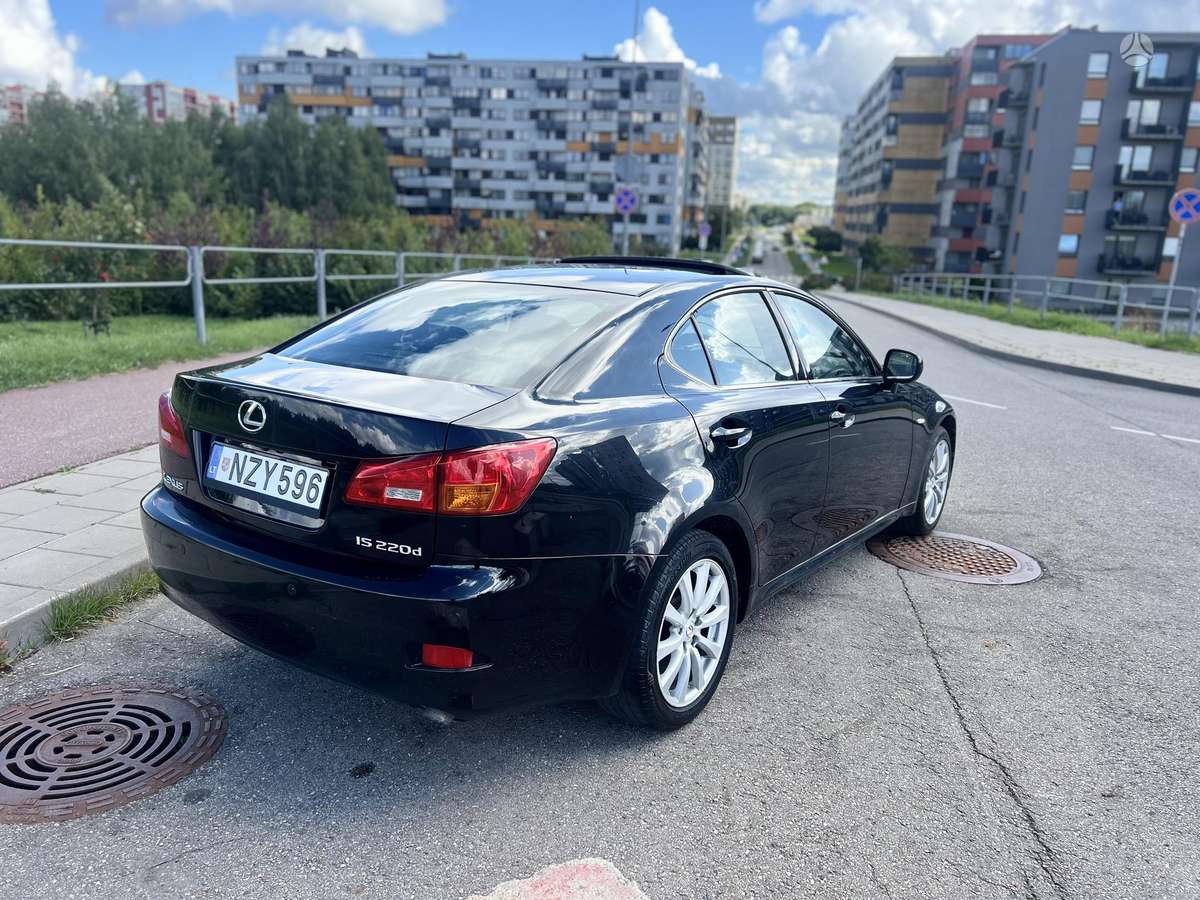 Lexus IS 220, 2.2 l., Седан
