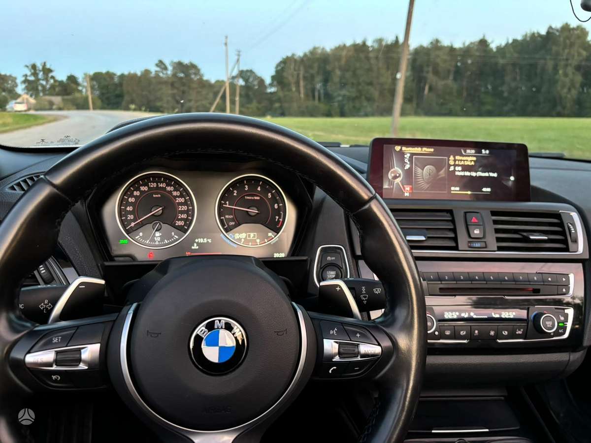 BMW 228, 2.0 l., convertible