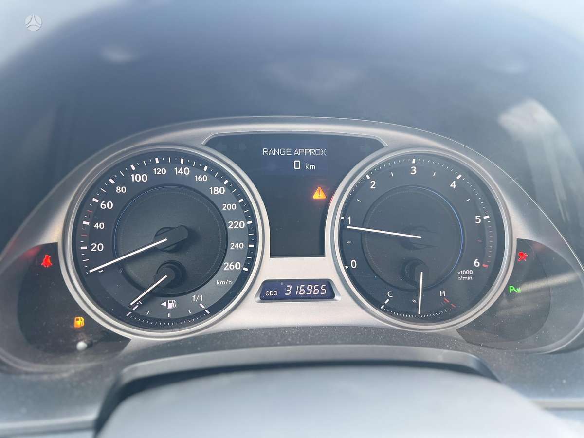 Lexus IS 220, 2.2 l., Седан