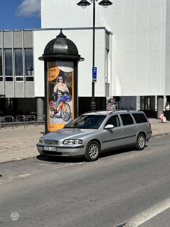 Volvo V70, 2.4 l., Минивэн