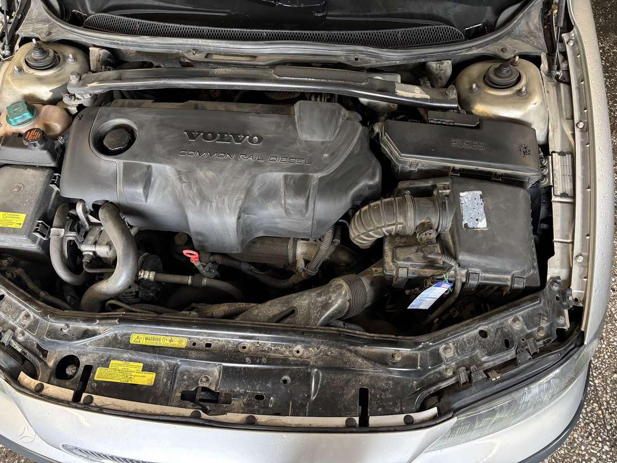 Volvo V70, 2.4 l., Минивэн