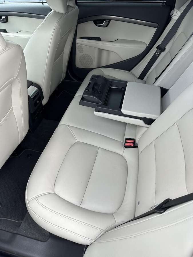 Volvo V70, 2.0 l., wagon