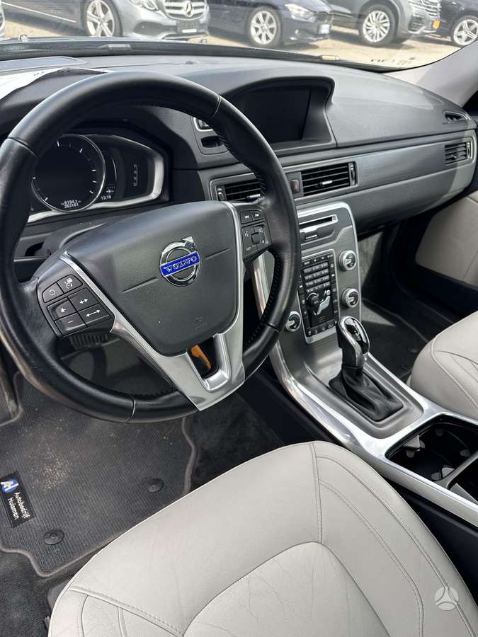 Volvo V70, 2.0 l., Универсал