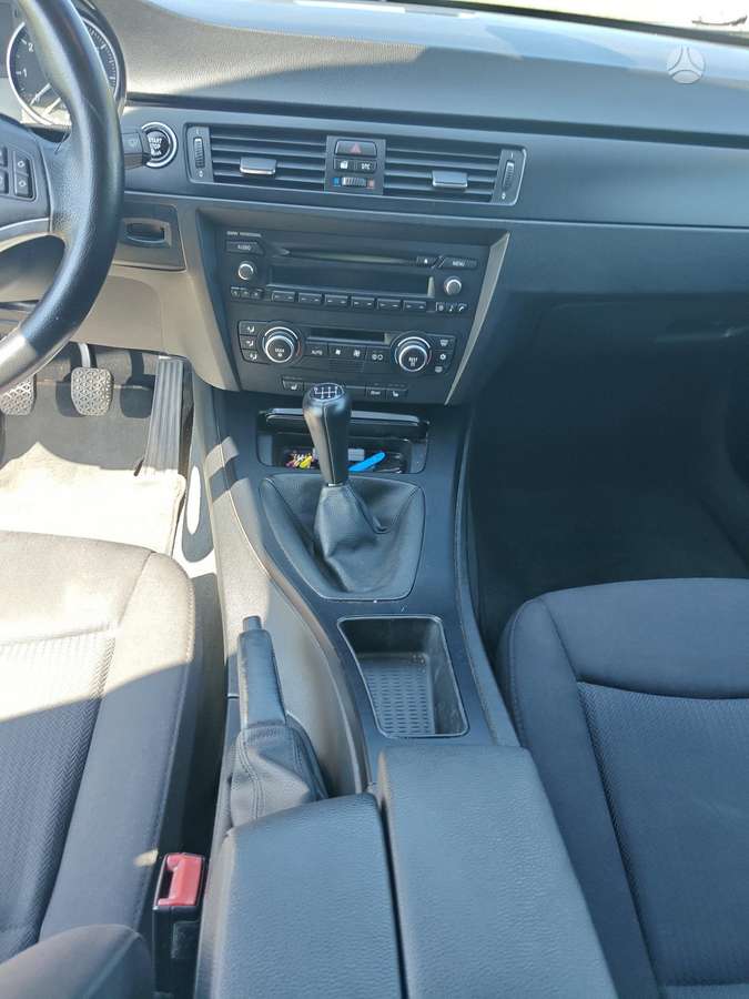 BMW 318, 2.0 l., Универсал