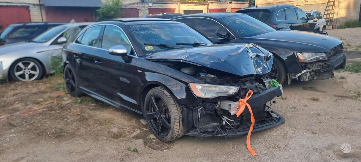 Audi S3, 2.0 l., Седан