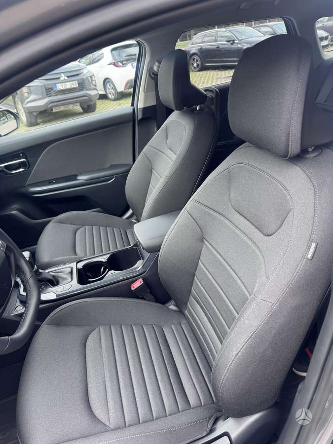 Kia K4, 1.6 l., Универсал