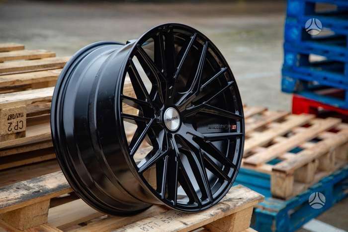 RIVIERA RV130 Gloss Black, легкосплавные , R22