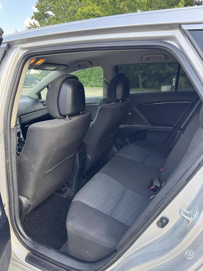 Toyota Avensis, 2.0 l., Универсал