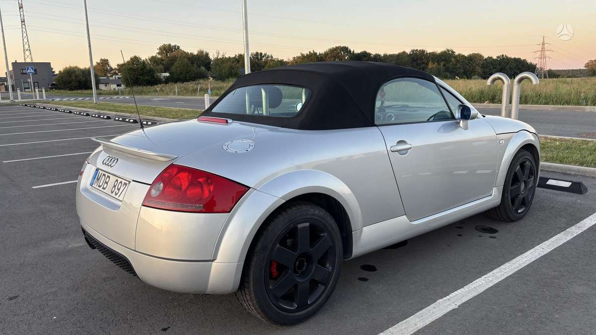 Audi TT, 1.8 l., convertible