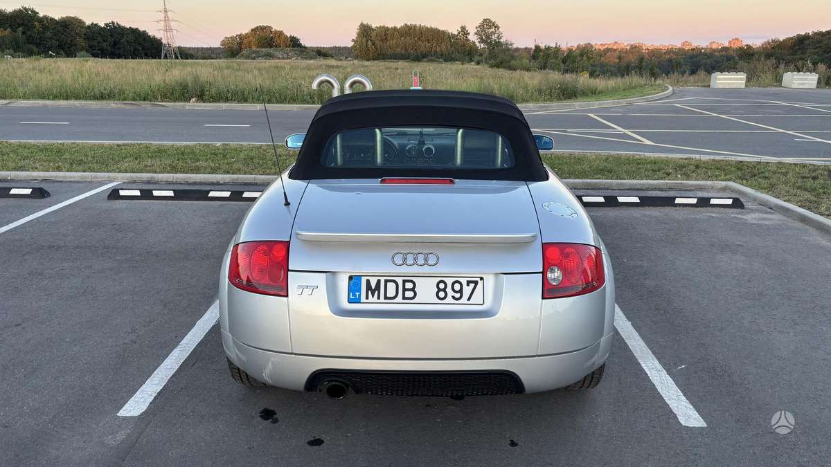 Audi TT, 1.8 l., convertible