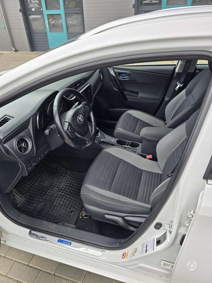 Toyota Auris - 9