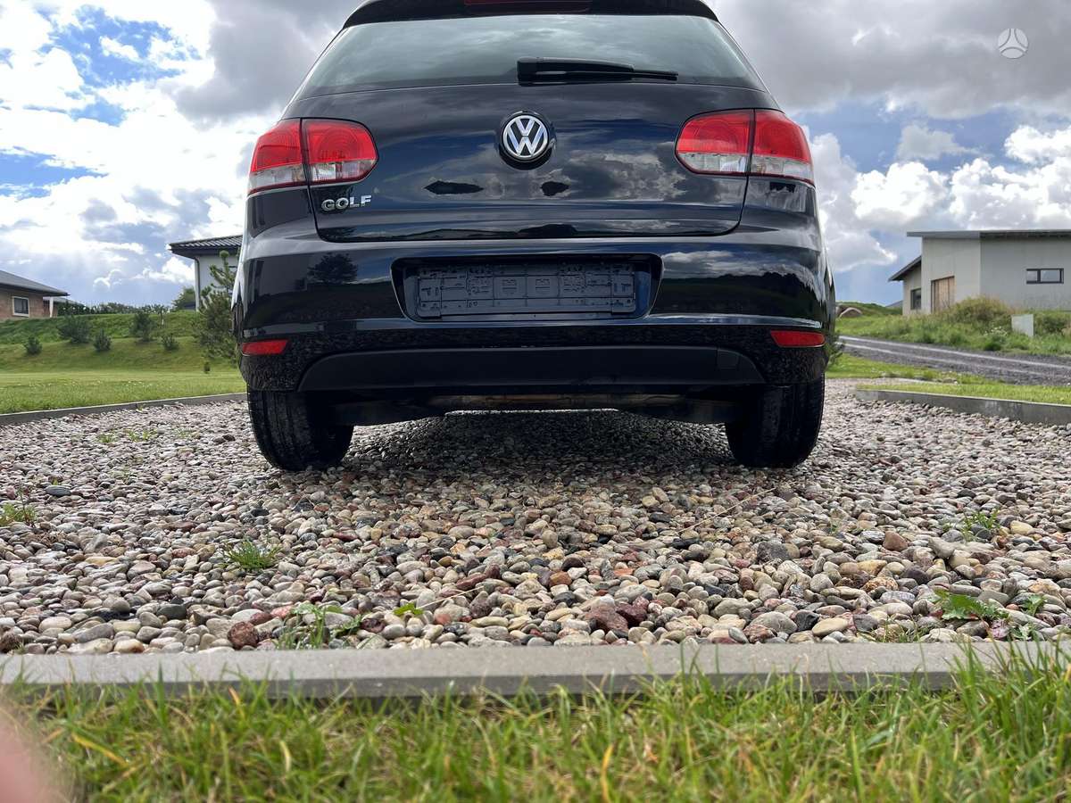 Volkswagen Golf - 12