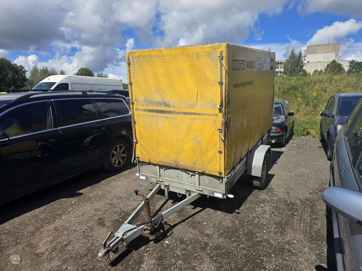 Tiki Treiler C-250LP, passenger car trailers