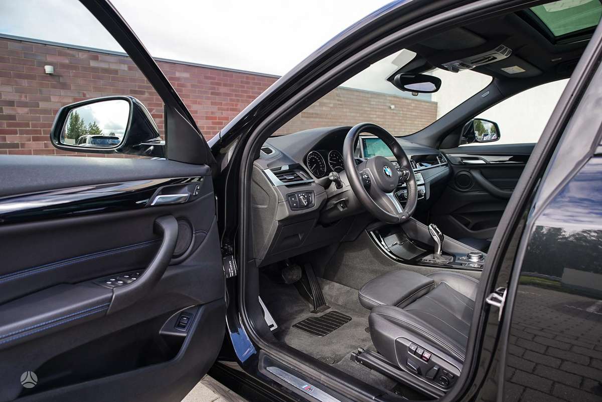 BMW X2, 2.0 l., off-road / crossover