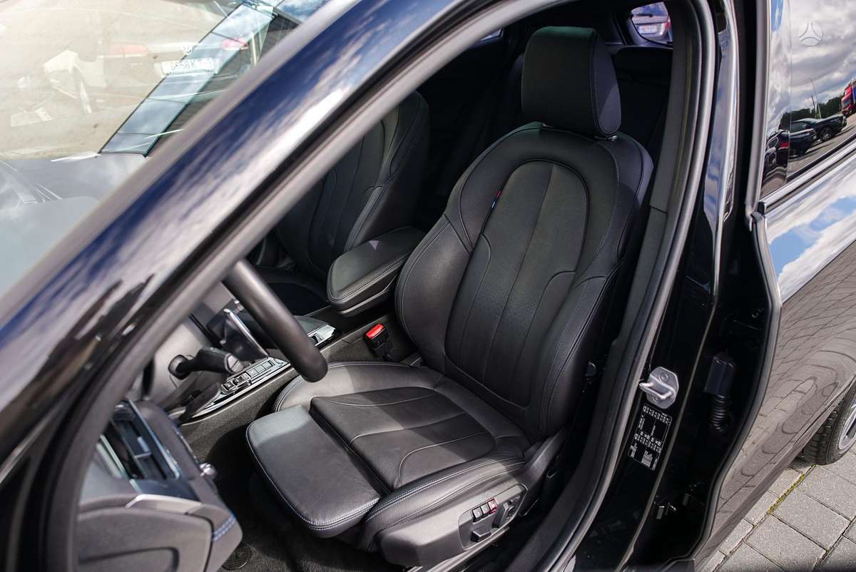 BMW X2, 2.0 l., off-road / crossover