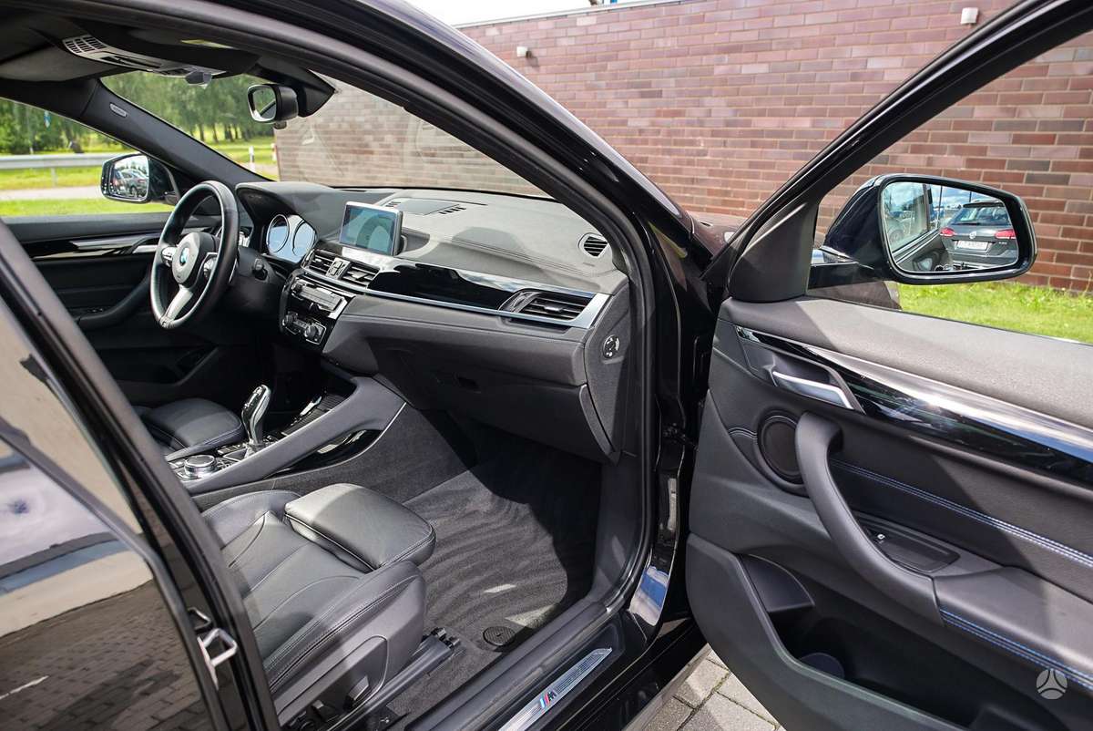 BMW X2, 2.0 l., off-road / crossover