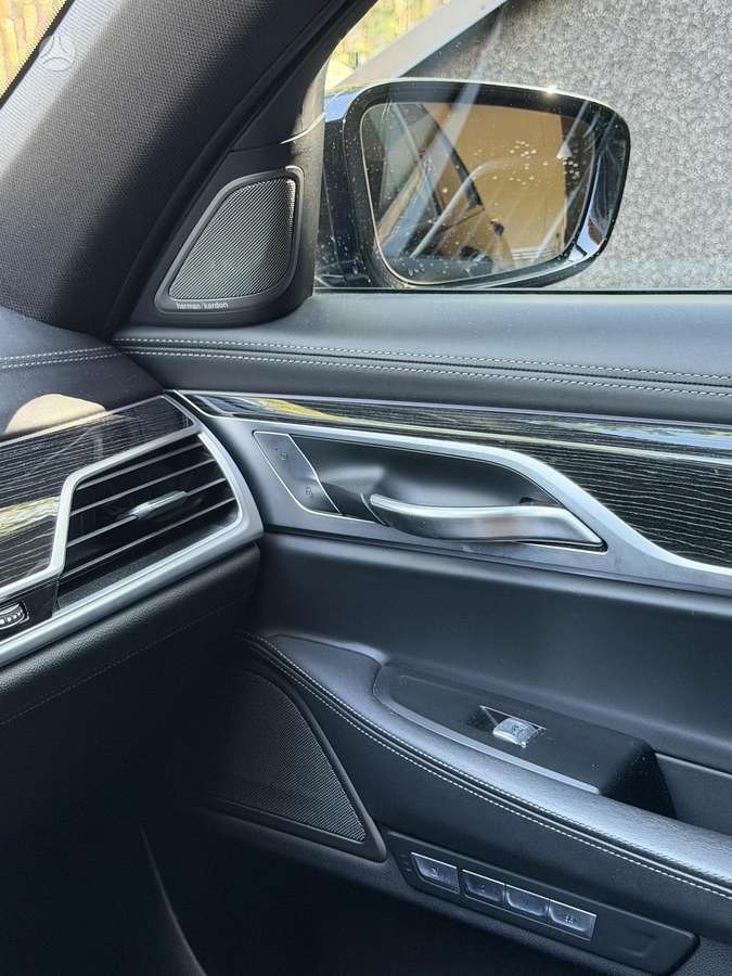 BMW 730, 3.0 l., Седан