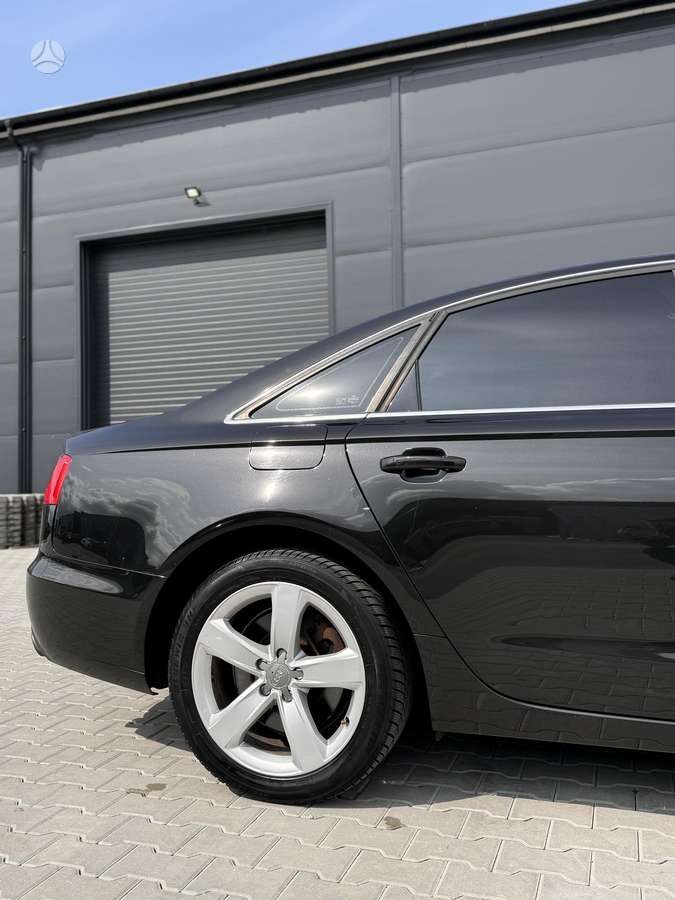 Audi A6, 3.0 l., Седан