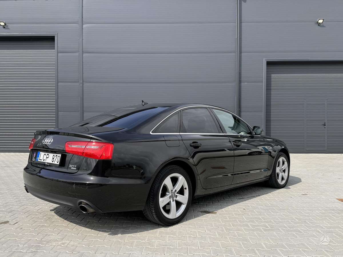 Audi A6, 3.0 l., Седан