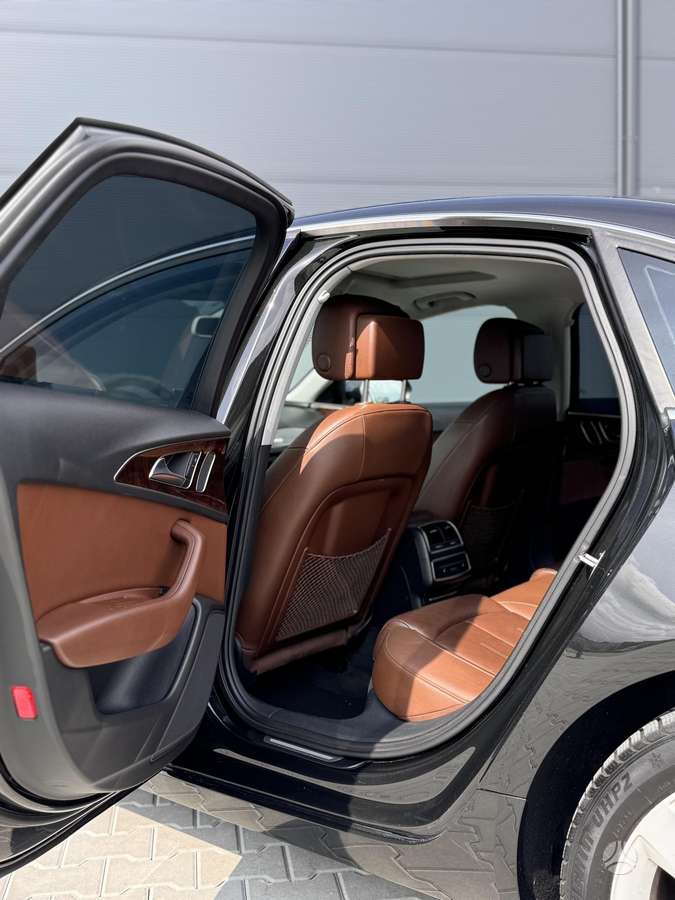 Audi A6, 3.0 l., Седан