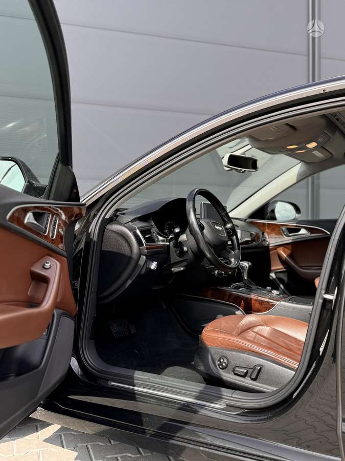 Audi A6, 3.0 l., Седан