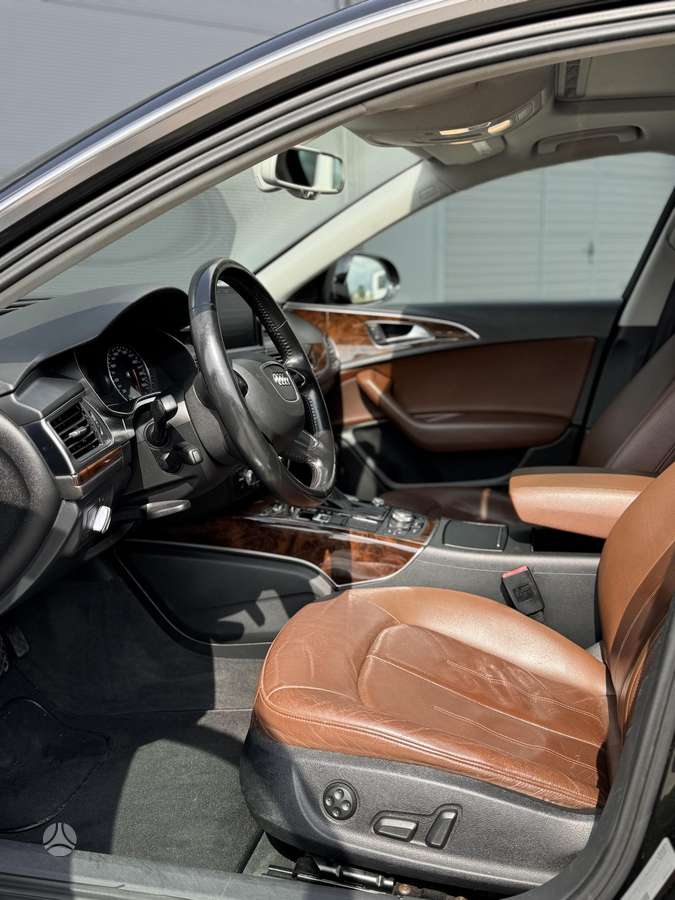 Audi A6, 3.0 l., Седан