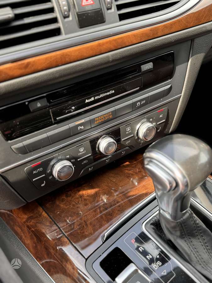 Audi A6, 3.0 l., Седан