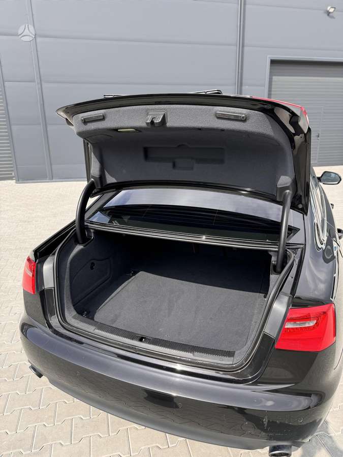 Audi A6, 3.0 l., Седан