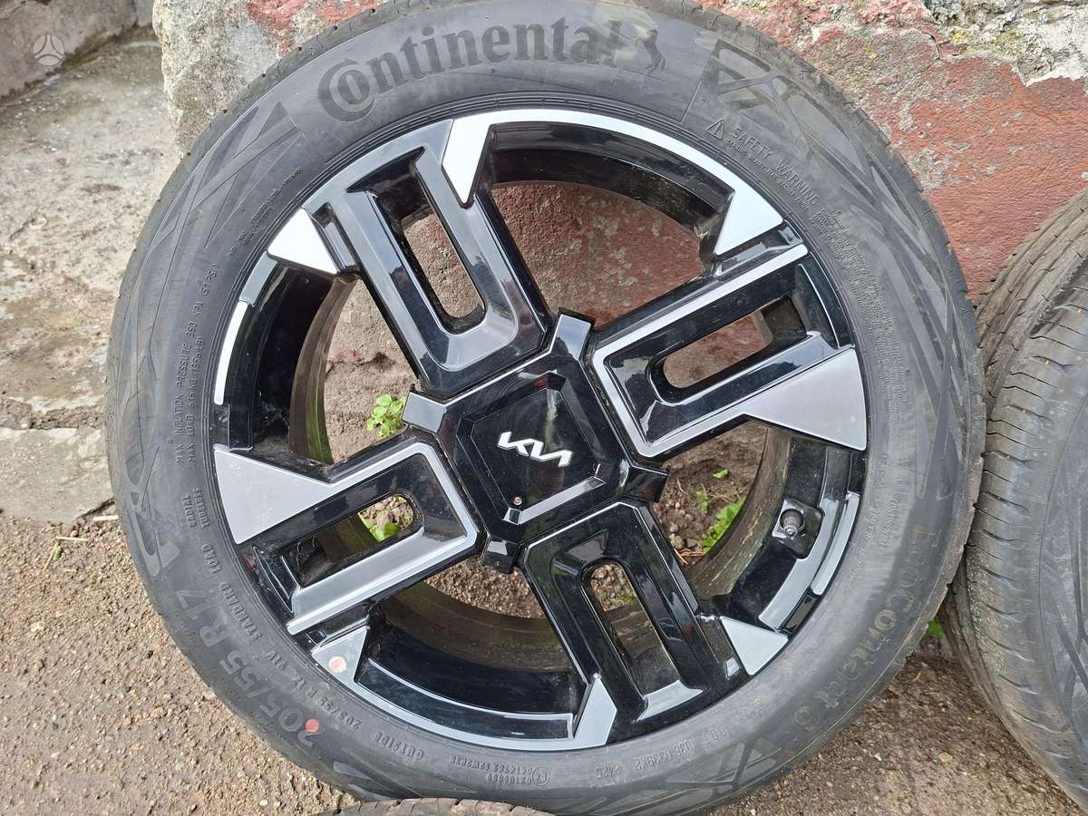 KIA Stonic ET49, light alloy, R17