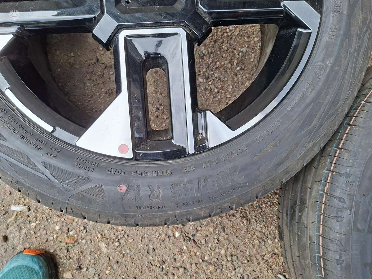 KIA Stonic ET49, light alloy, R17
